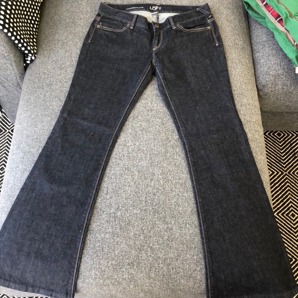 NEVER WORN Ann Taylor LOFT, 8P, modern flare jean